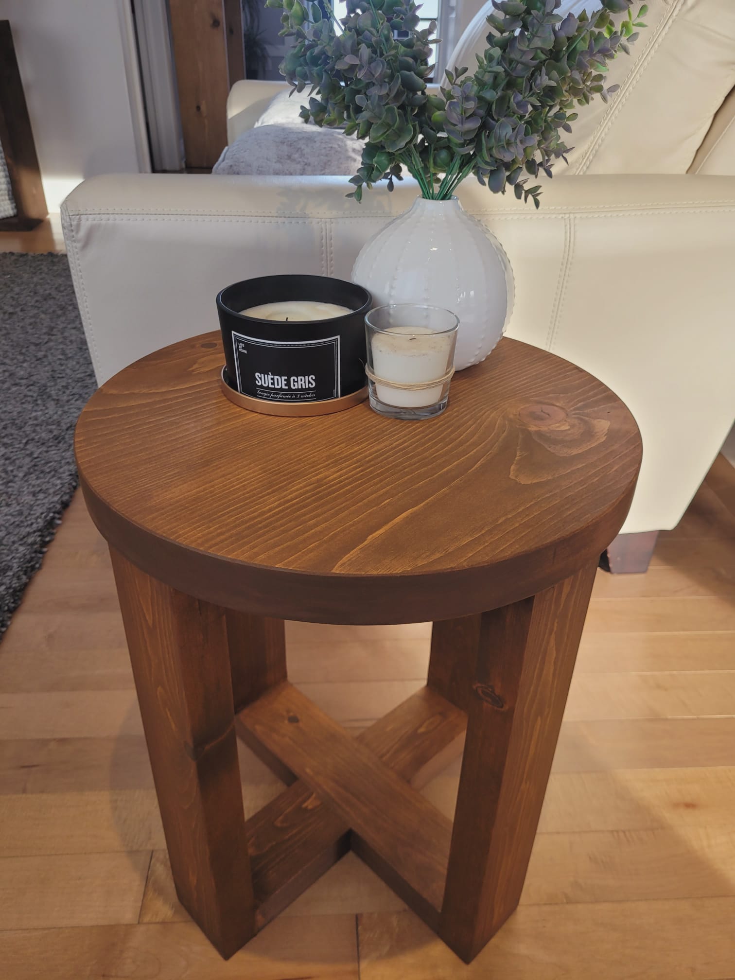 Round End Table - MJ