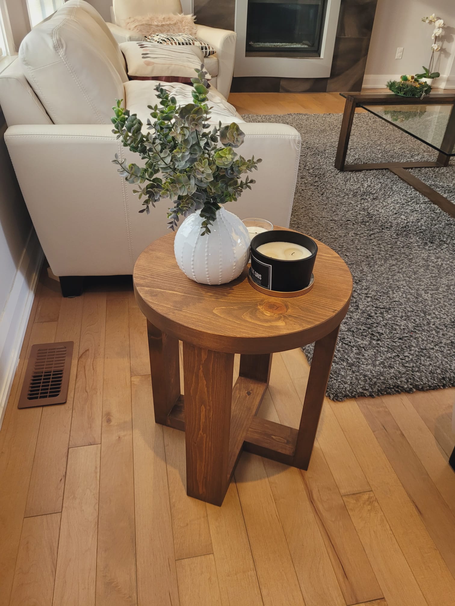 Round End Table - MJ