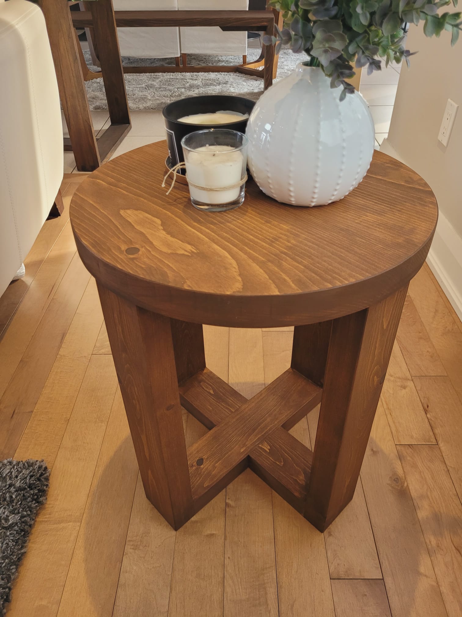Round End Table - MJ