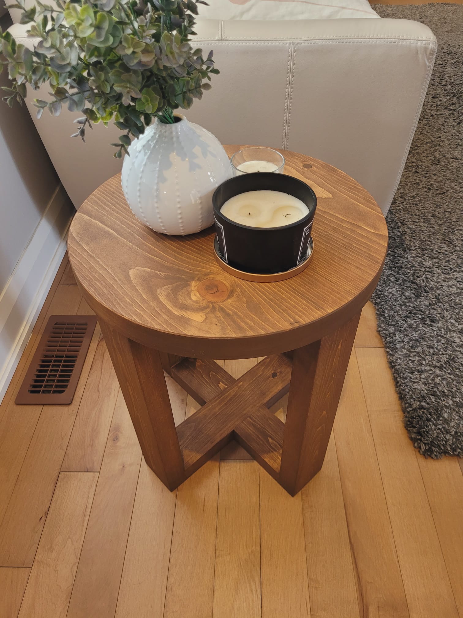 Round End Table - MJ