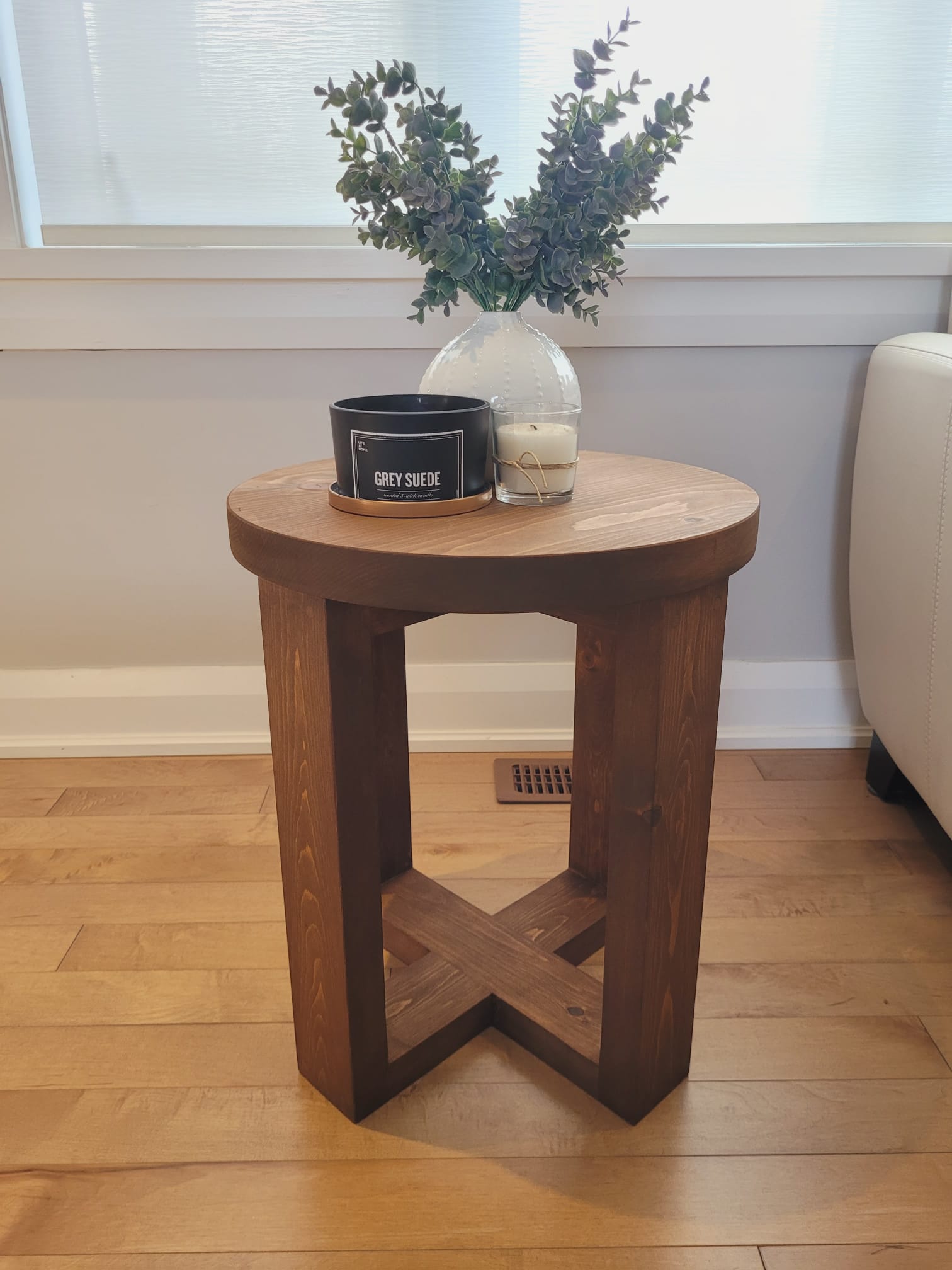 Round End Table - MJ